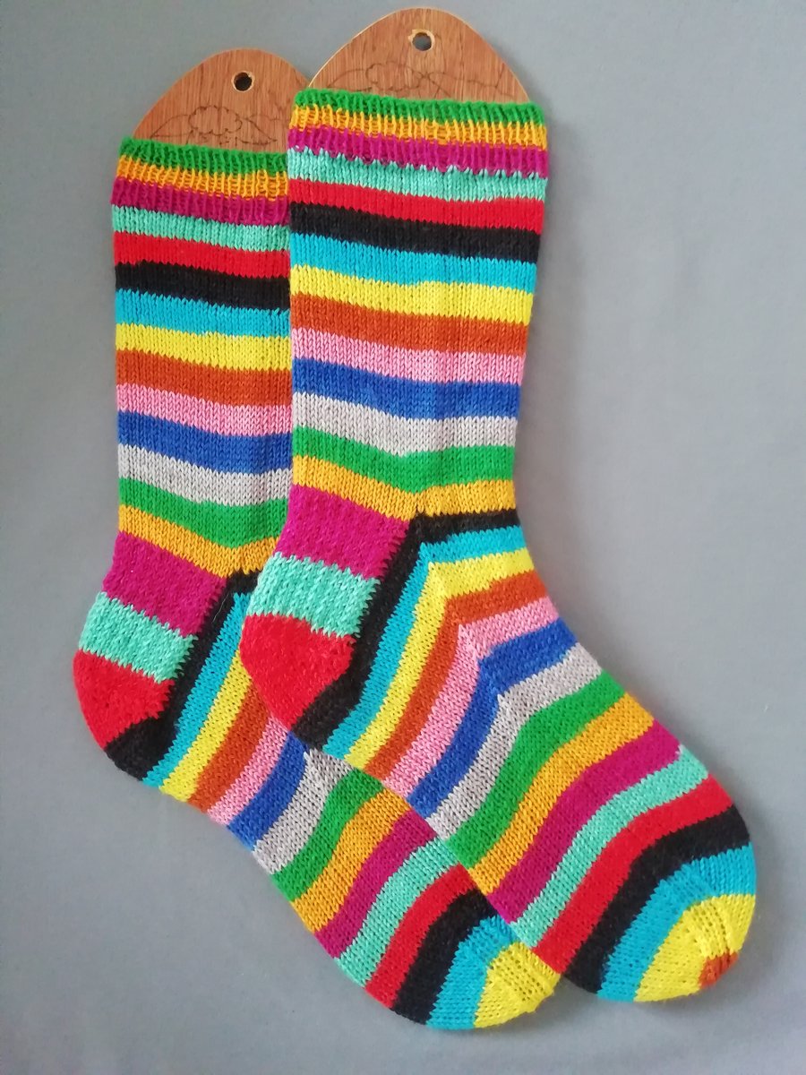 Socks, hand knitted, MIND THE GAP, Medium, size 5-6