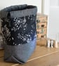 Drawstring project bag made with elegant monochrome fabrics in glamorous shades  - Image 2