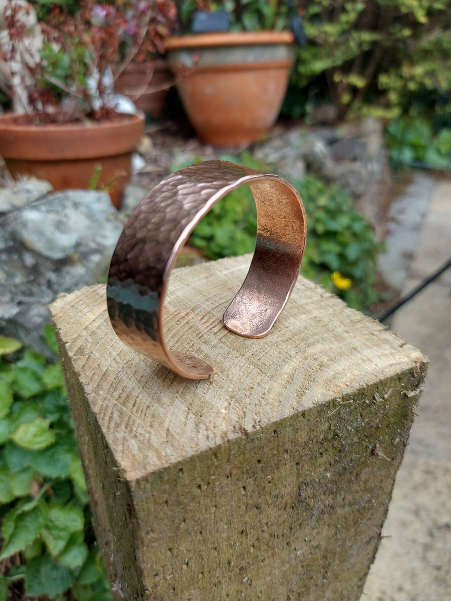 Handcrafted Copper bangle with a hammered finish 