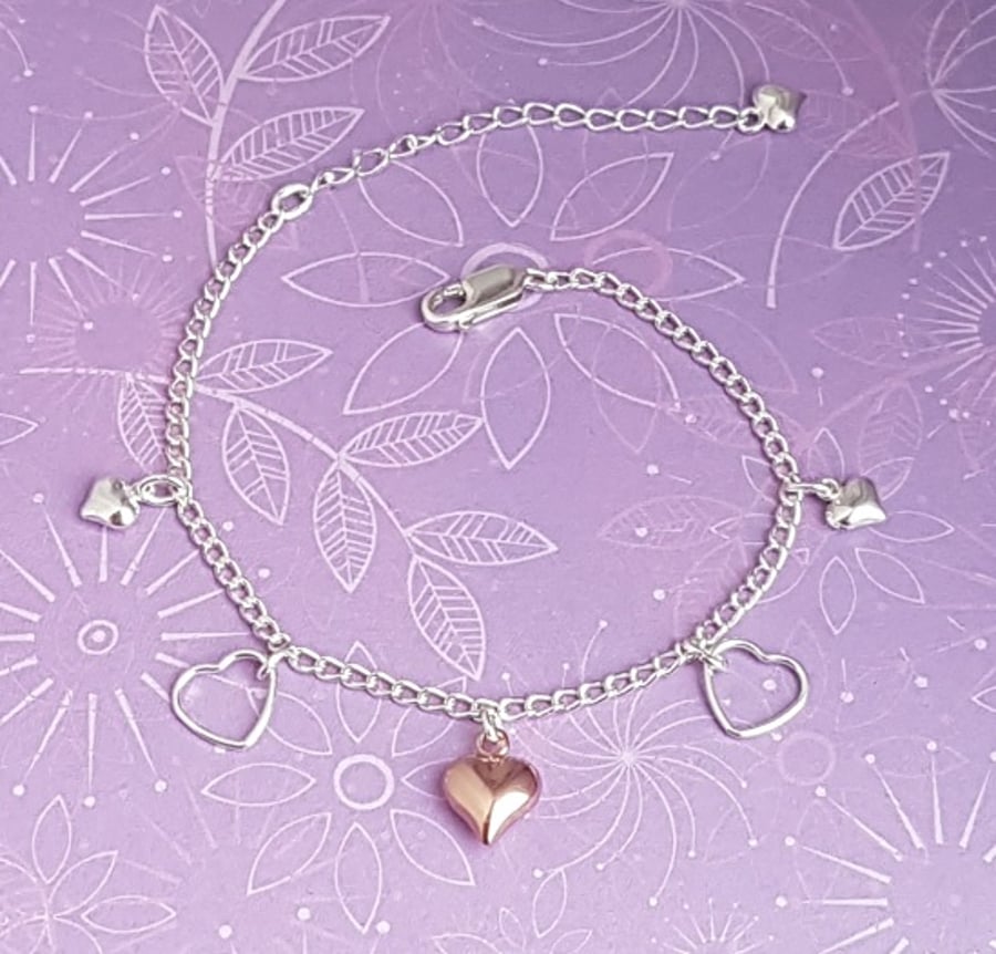 Gorgeous Cara Mia Heart Charm Bracelet - Sterling Silver