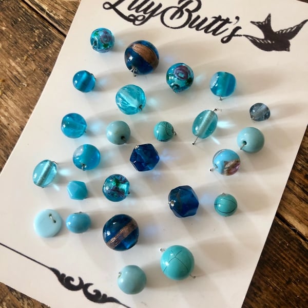 25 Vintage Mixed Glass Beads - Blues