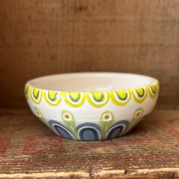 Small ceramic dish or tealight holder