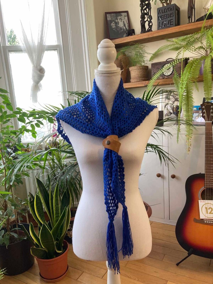 Alize Hand Crochet Blue Triangle Shawl - Bulky Yarn Boho Style with Blue Gloves 
