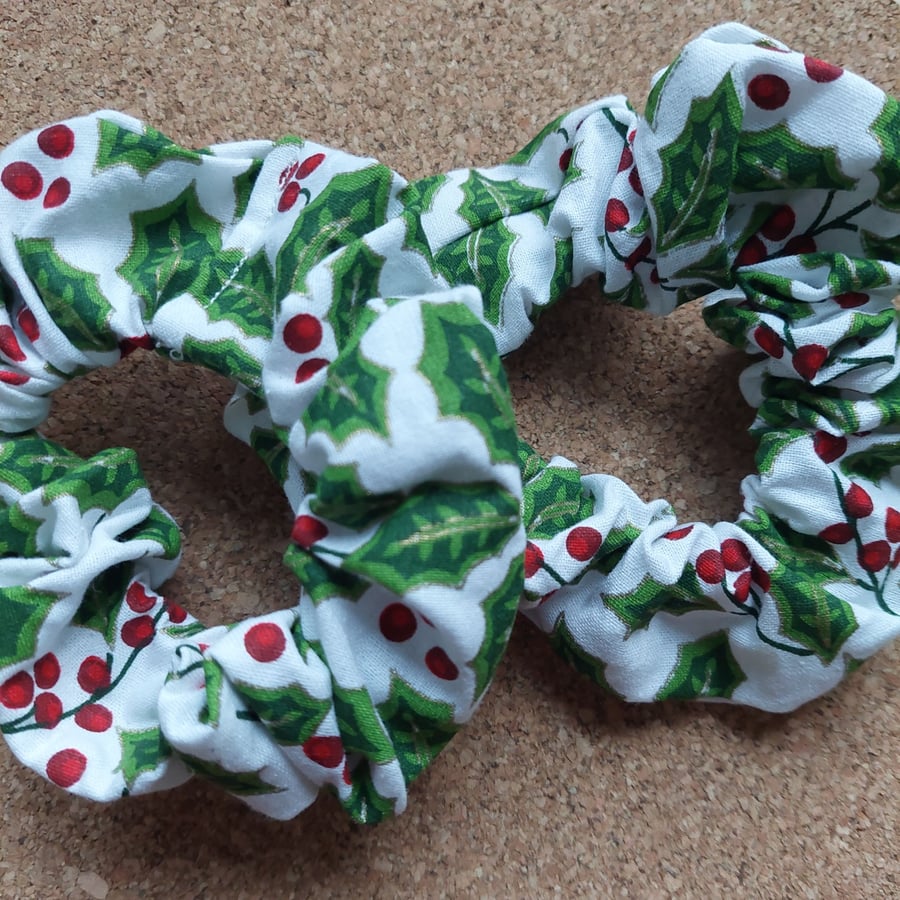 Ivy scrunchie 