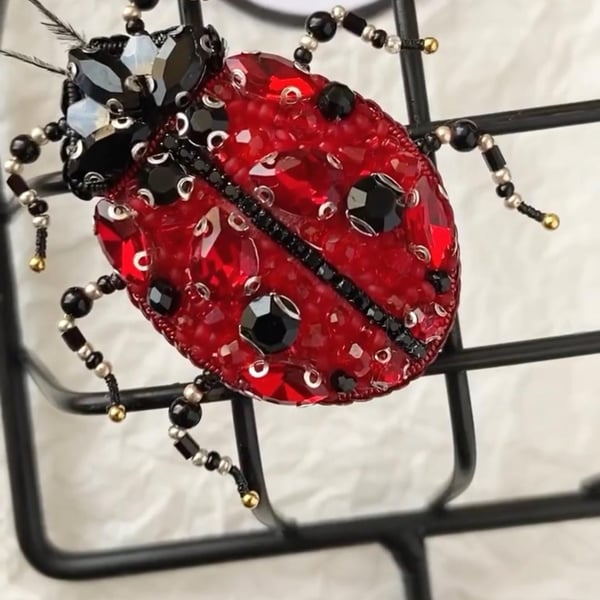 Handmade Ladybug Brooch, Beaded Bug Pin, Red and Black Nature-Inspired Jewelry, 