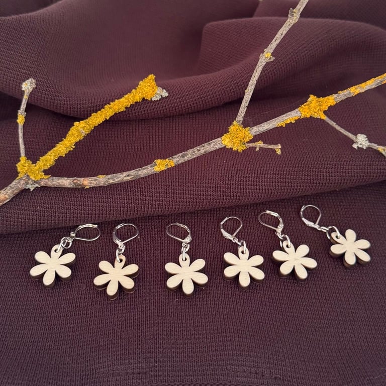 Set of 6 flower design stitch markers for knitting and crochet