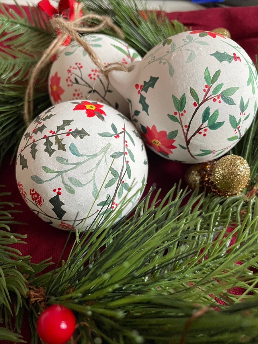 Baubles set deals