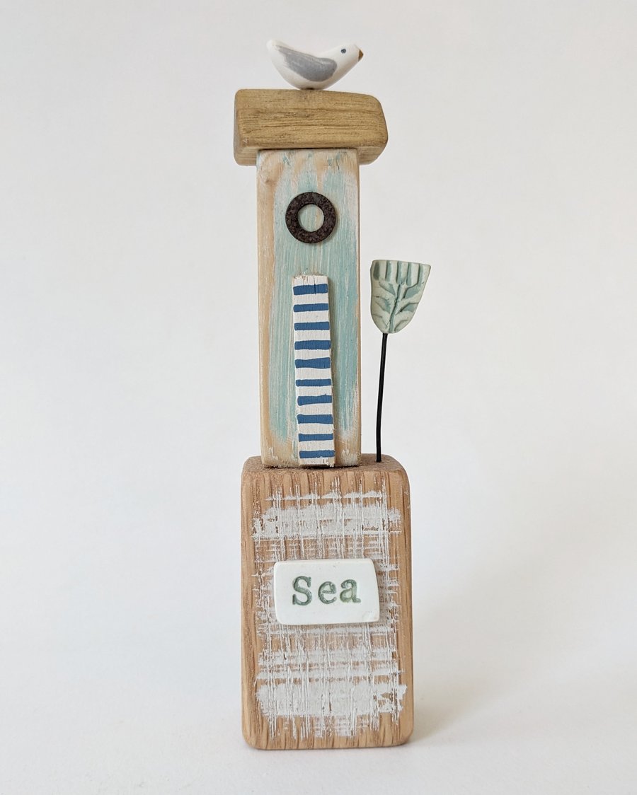 Little Wooden Sea Hut with Clay Flower 'Sea'
