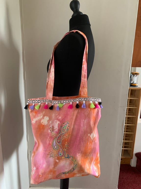 Tie dyed hand painted tote with paisley gecko design 