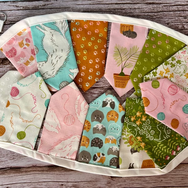 Mini bunting