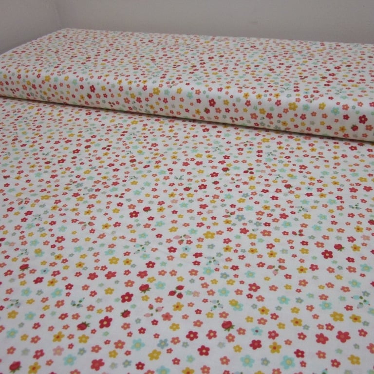 Riley Blake Sweetest Thing Cream Petals Cotton Fat Quarter