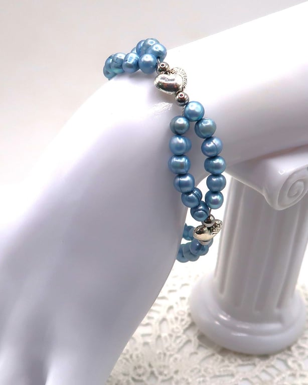 Freshwater Pearl and Silver Heart Bracelet.