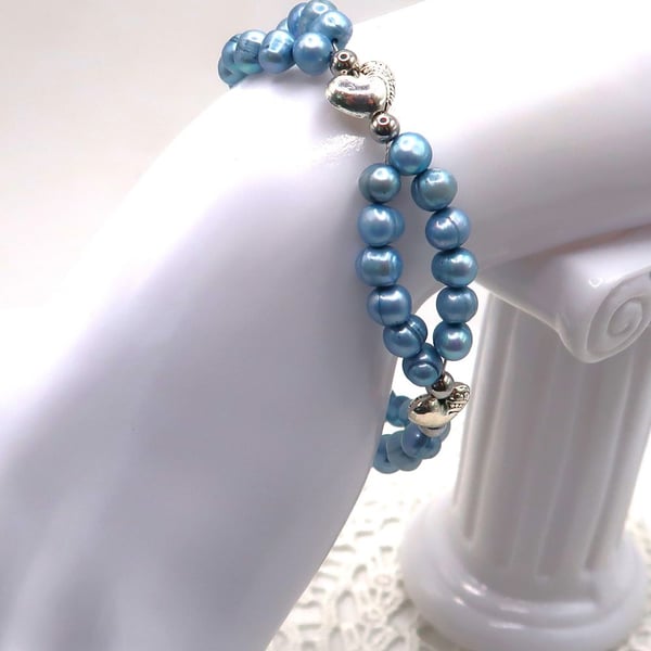 Freshwater Pearl and Silver Heart Bracelet.