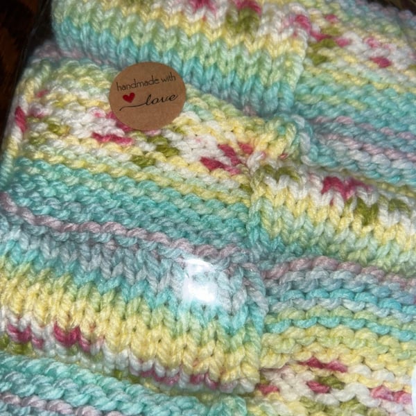 Beautiful handknitted Baby Blanket in Hayfield Baby Blossom Chunky wool