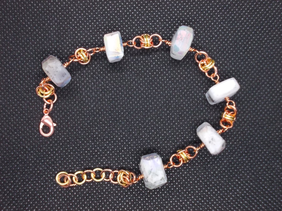 Dendritic agate nugget bracelet