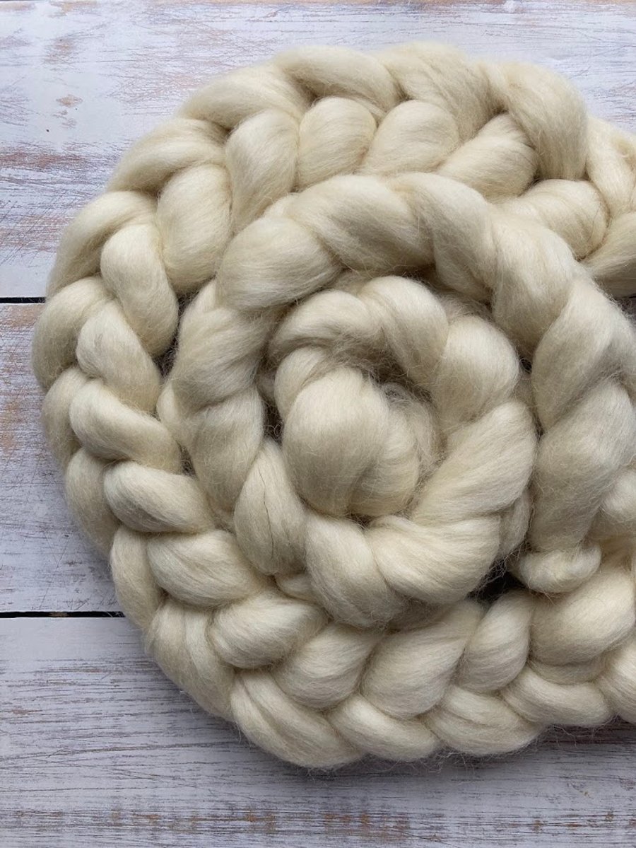 Undyed fibre 100g Cotswold