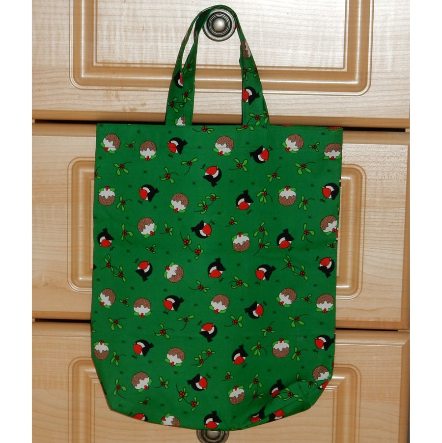 Christmas Gift bag robins puddings and mistletoe