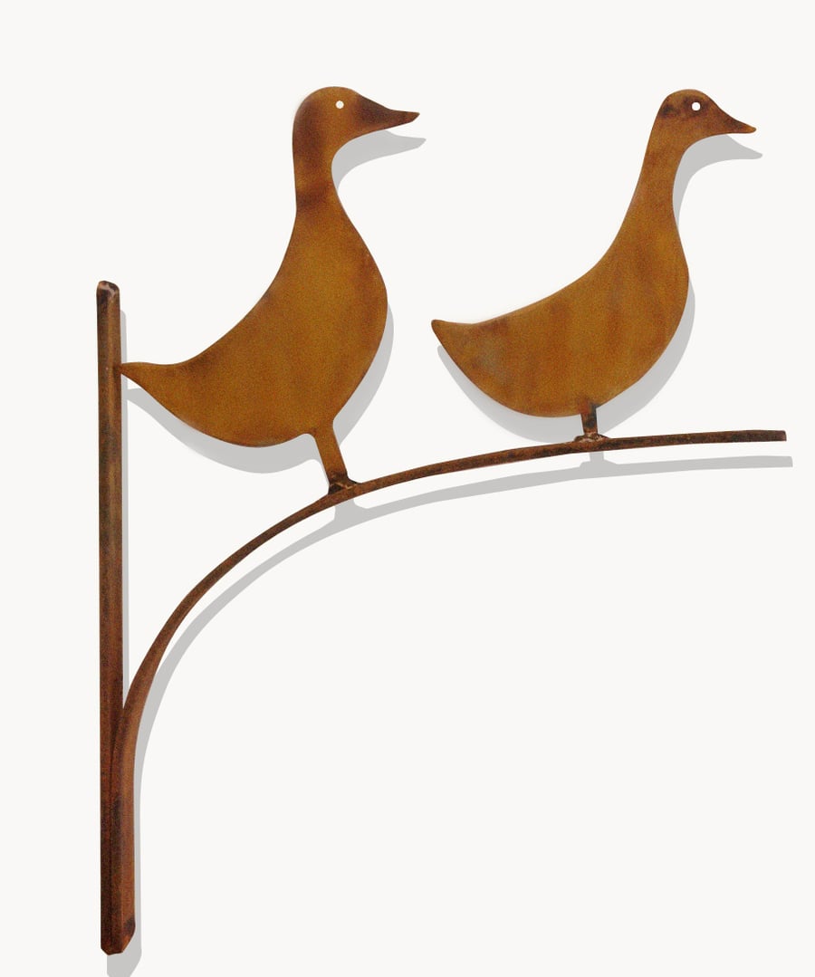 Rustic ducks hanging basket bracket