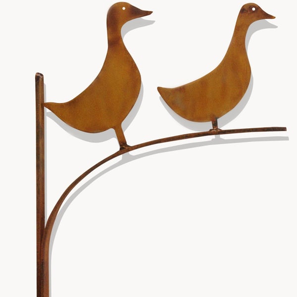 Rustic ducks hanging basket bracket