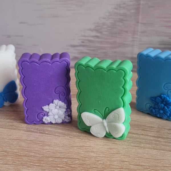 Wedding party soap favors