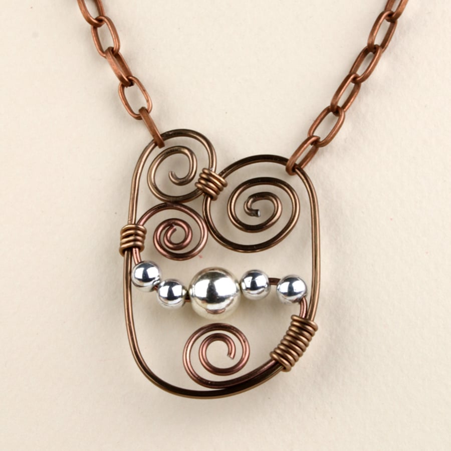 W018 WIRE SCROLL AND BEAD NECKLACE