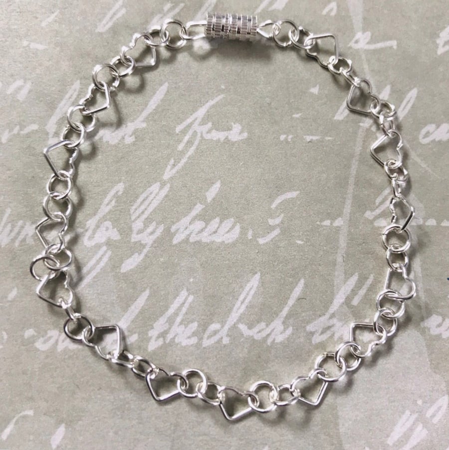 Heart & link bracelet