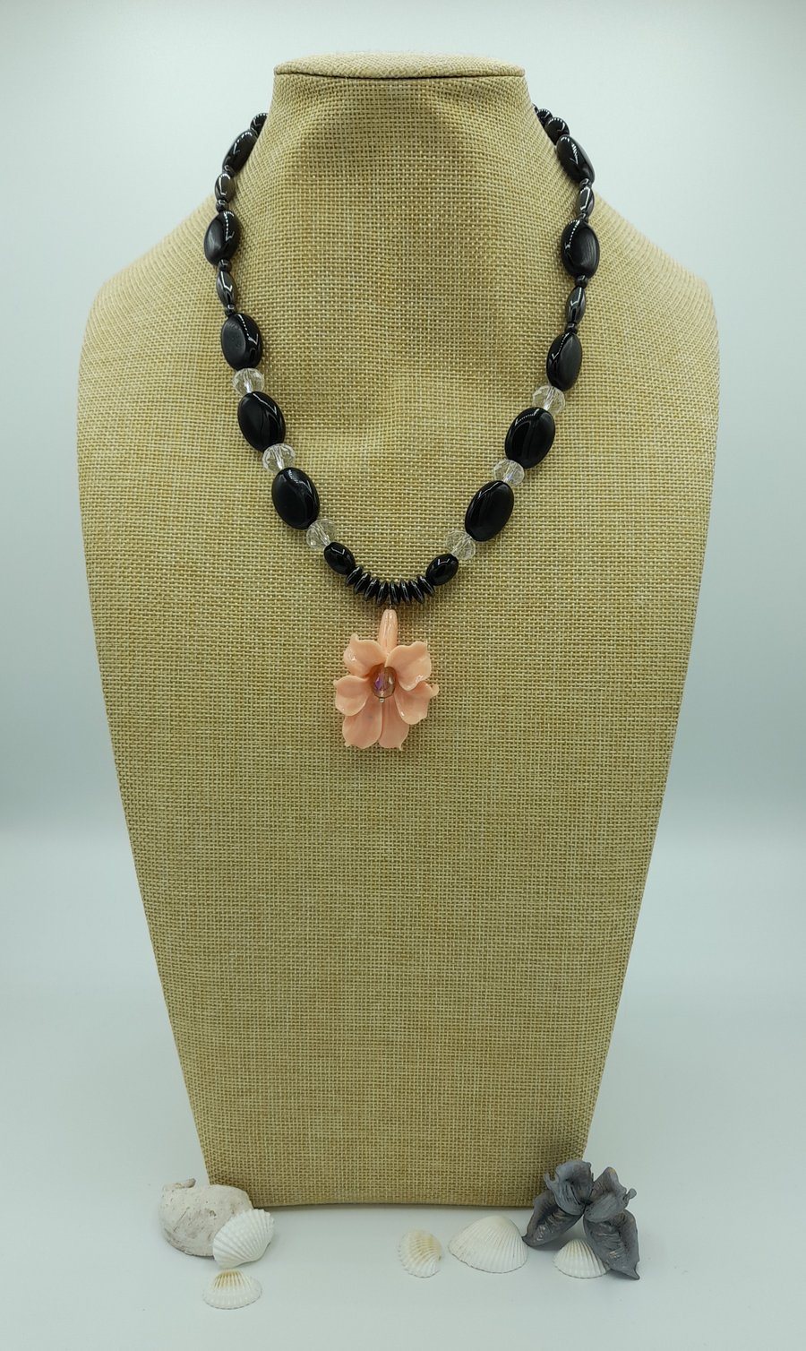 Tridacna pink flower necklace