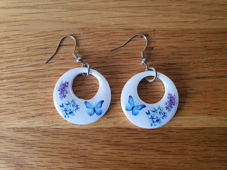 Hoop Dangle Earrings with a Flower and Butterfly Design