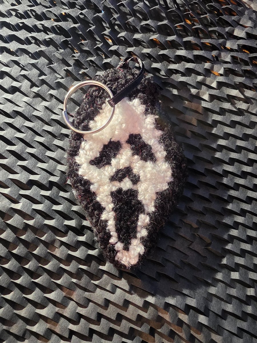 Punchneedle Ghostface Scream Movie Keyring