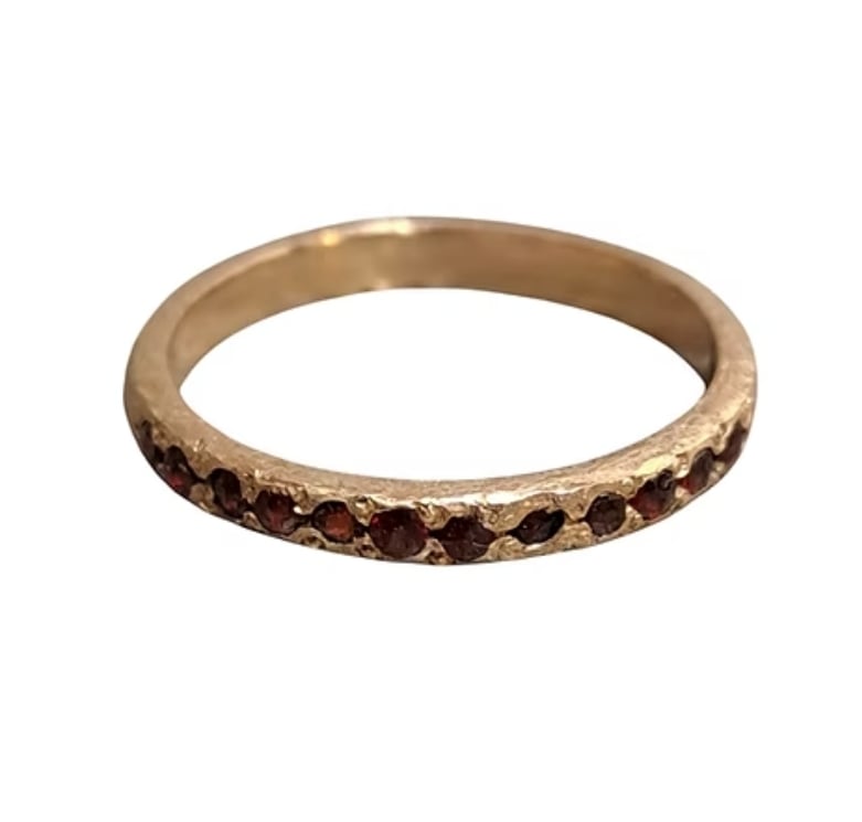 9ct yellow gold and garnet wedding,eternity ring