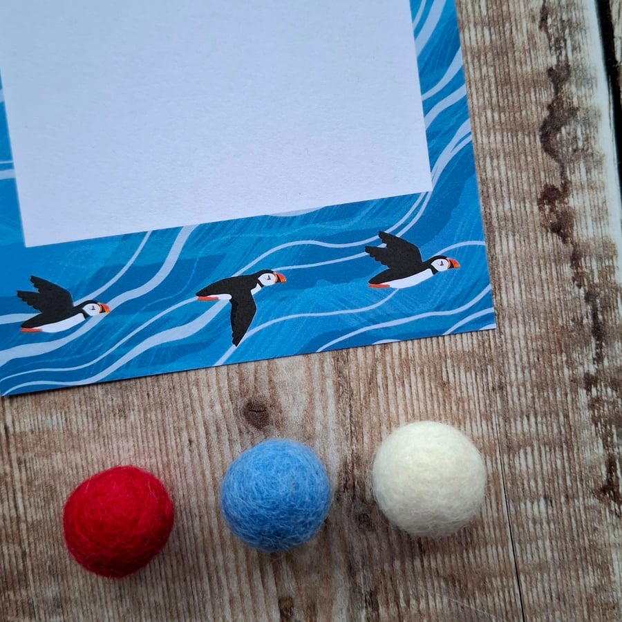 Flying Puffin Gift Notes