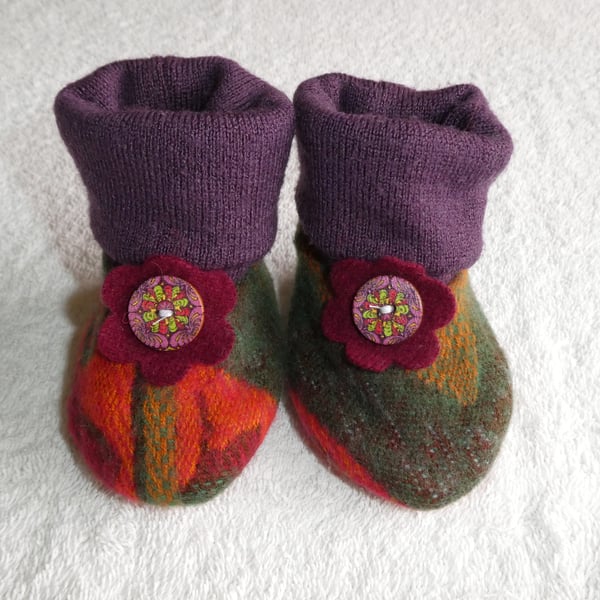 Baby Booties From Upcycled Wool Jumpers age 3 - 6 months. Orange and Green