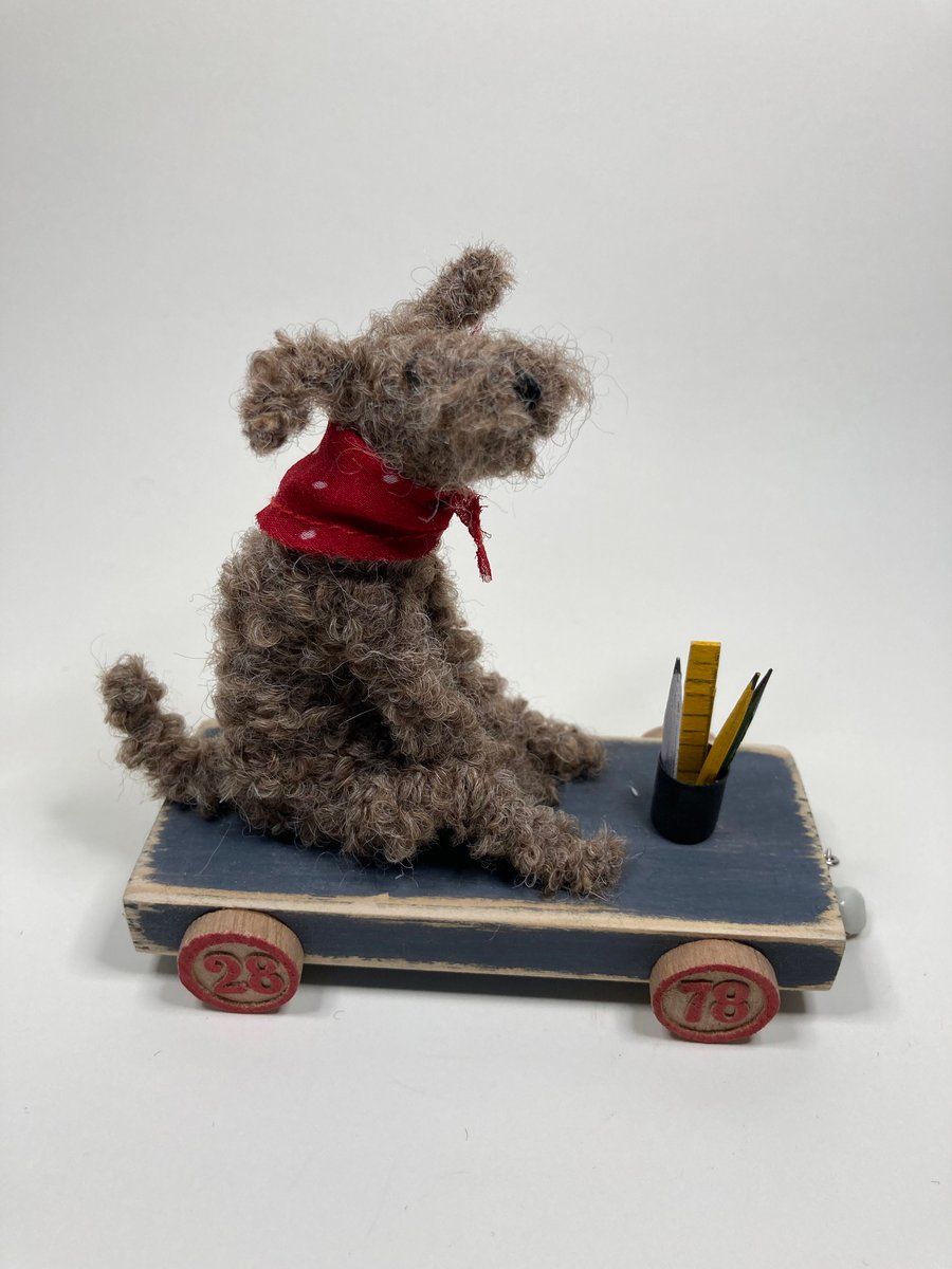 Bonzo - mini hound dog. 