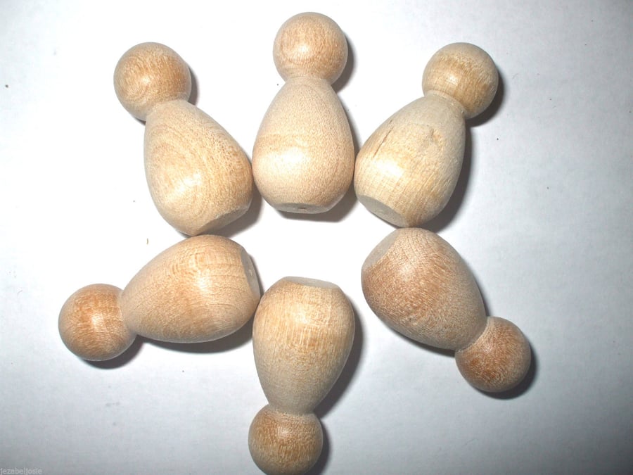 5 x Baby  peg dolls  beechwood 