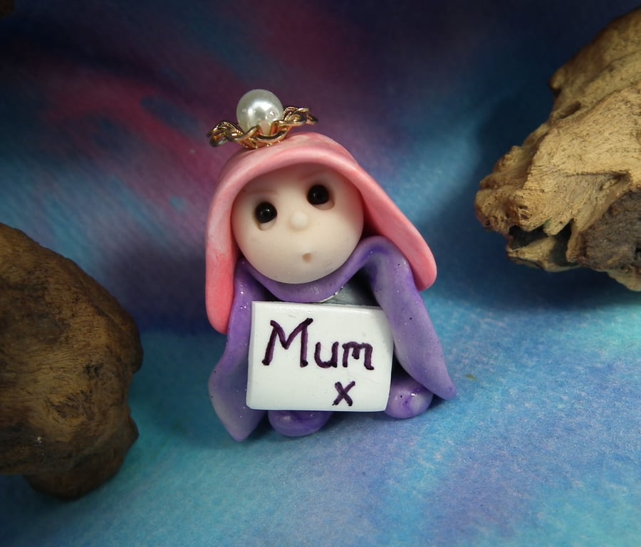 Tiny 'Mon' Mother's Day Gnome with 'Mum Card' 1.5" OOAK Sculpt by Ann Galvin