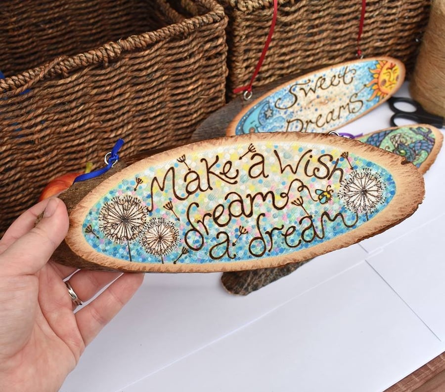 Pyrography plaque. Make a wish, dream a dream. Dandelion clocks.