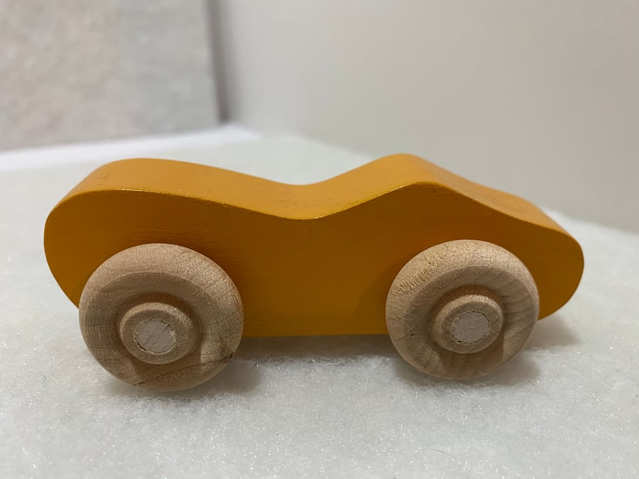 Lovely toy car, no plastic