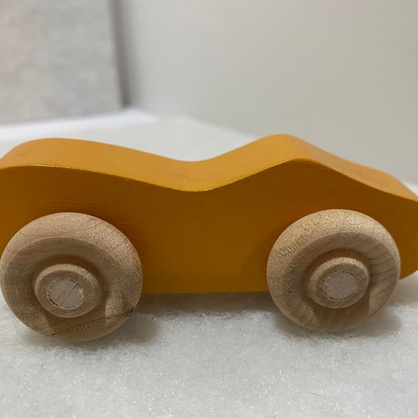 Lovely toy car, no plastic