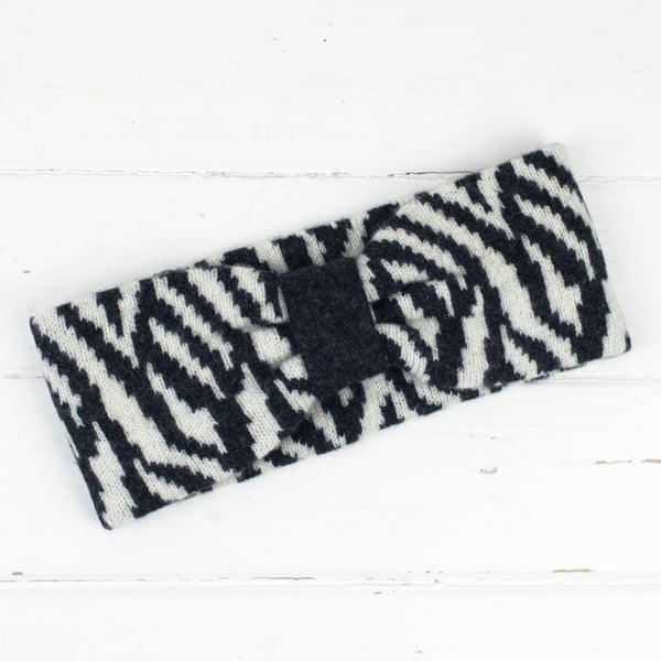 Zebra knitted headband