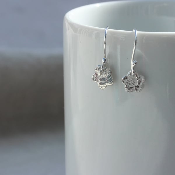 Silver Flower Earrings with Lace Pattern 