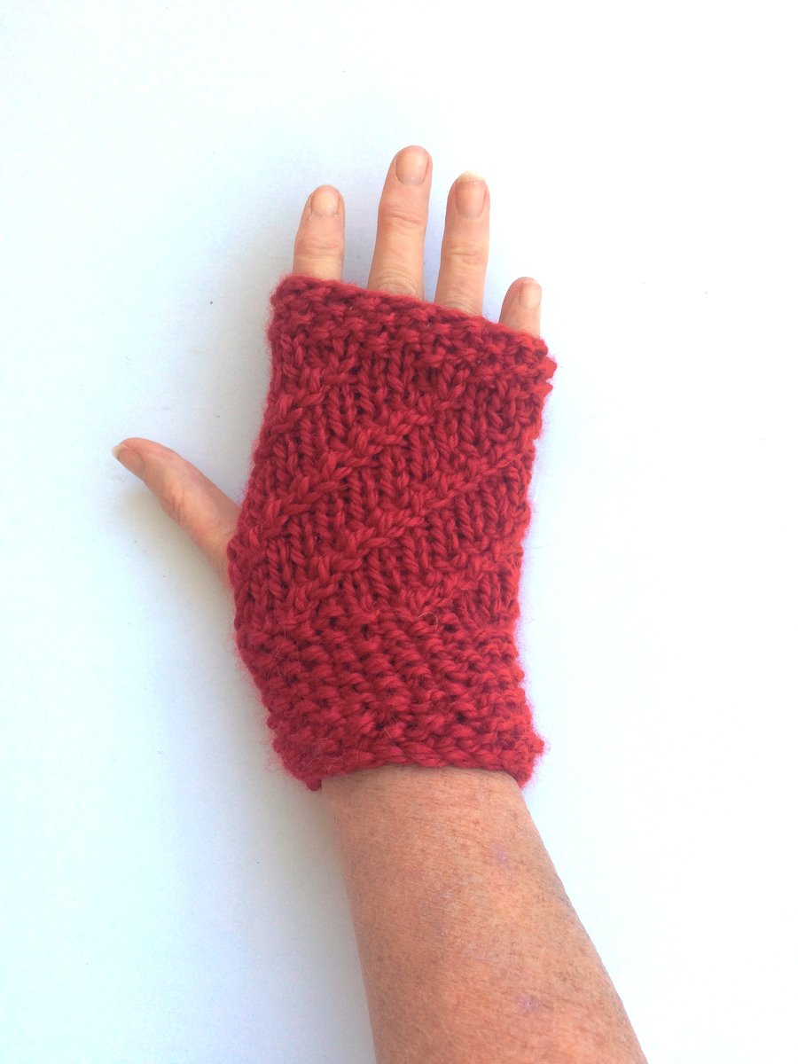 Red hand knit fingerless gloves
