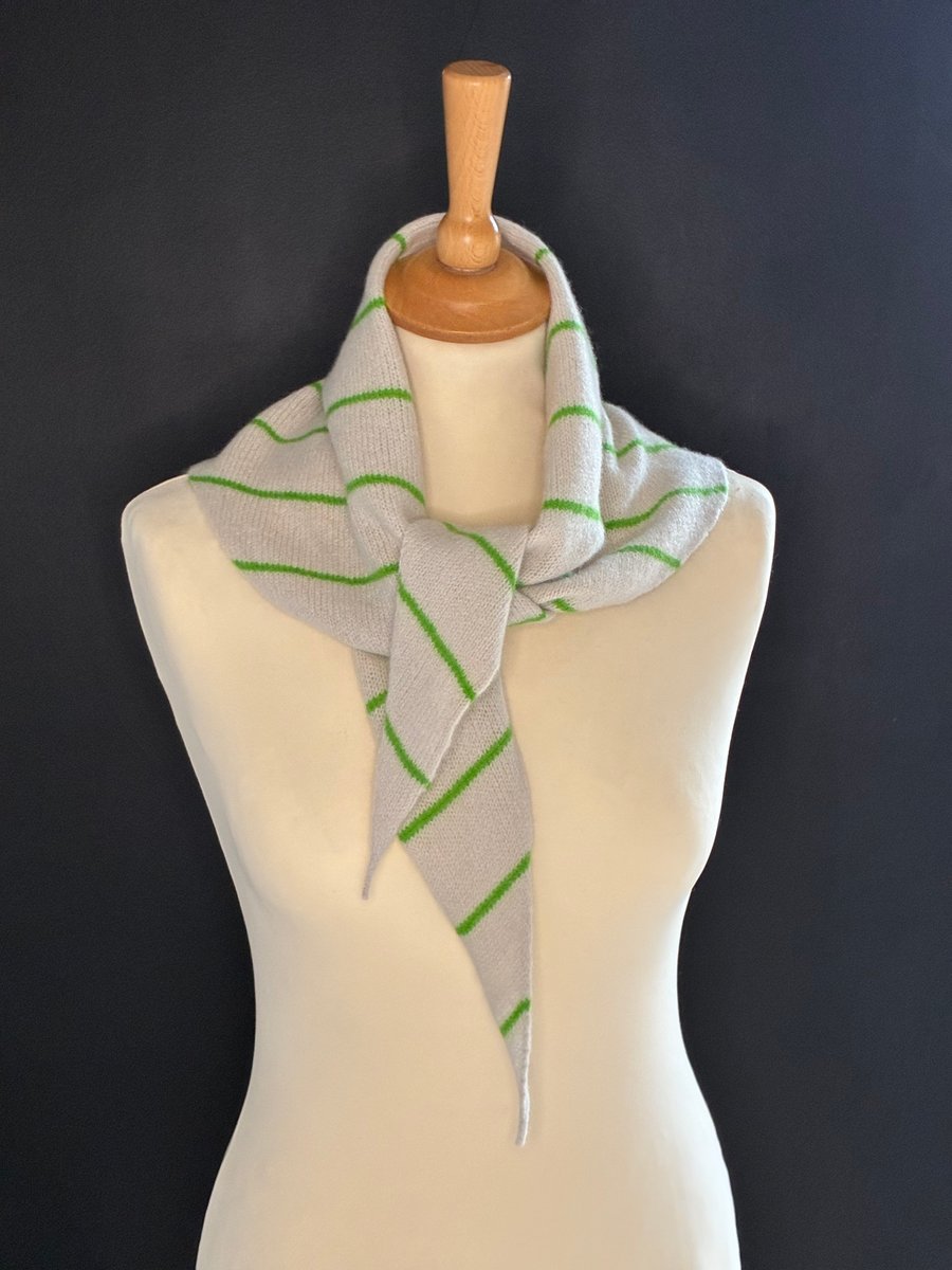 Triangle Scarf - Luscious Lime & Oatmeal