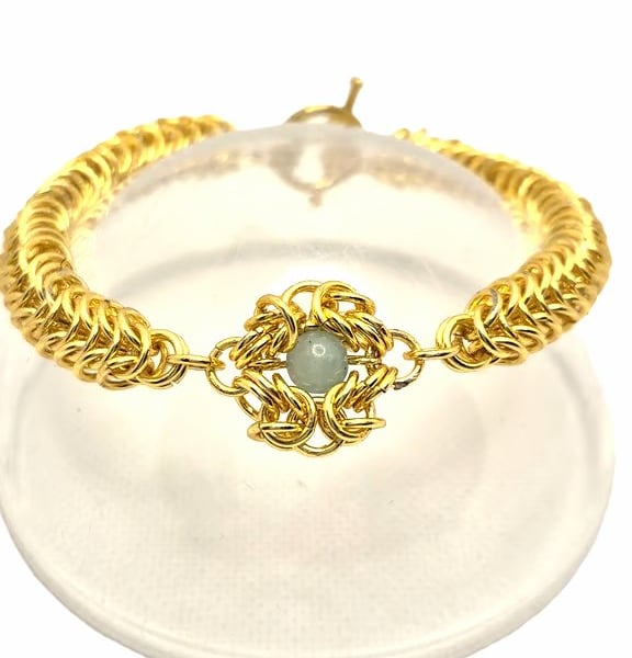 Gold plated chainmaille bracelet with green agate bead centre