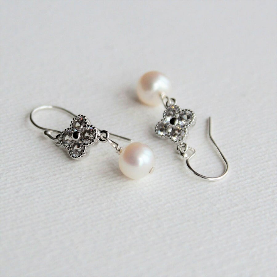 Dainty freshwater pearl earrings