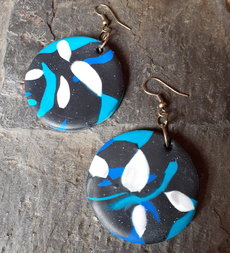 Abstract 80's Leaf Design Earrings 