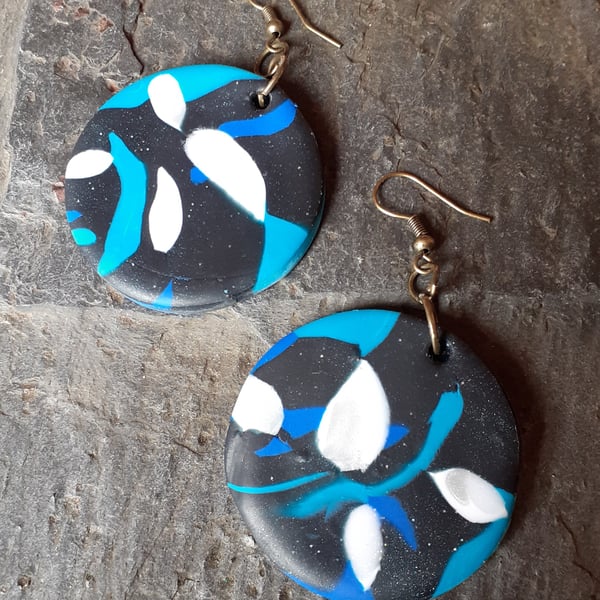Abstract 80's Leaf Design Earrings 