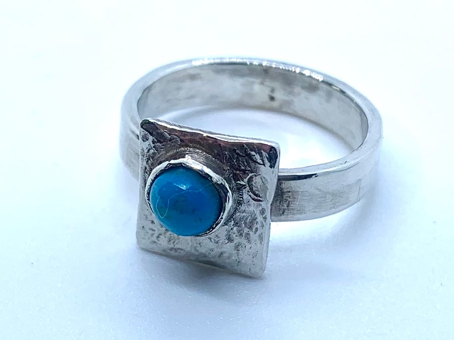 ‘Framed’ Turquoise Cabochon on Sterling Silver Ring, 100% handmade 