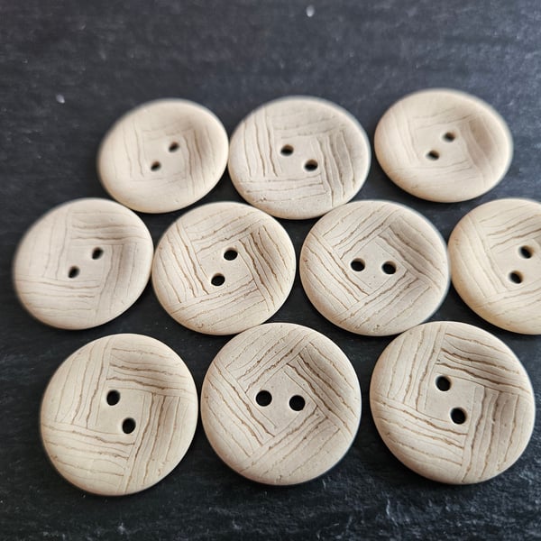  22mm 36L Stone effect with Laser detailing Polyester Buttons Italian
