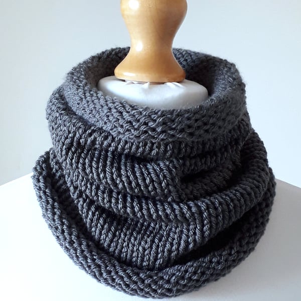 Cowl, Scarf, Infinity Scarf, Neck Warmer: Grey