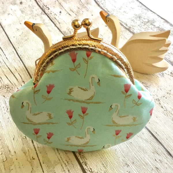 Swan Themed Fabric Clasp Coin Purse